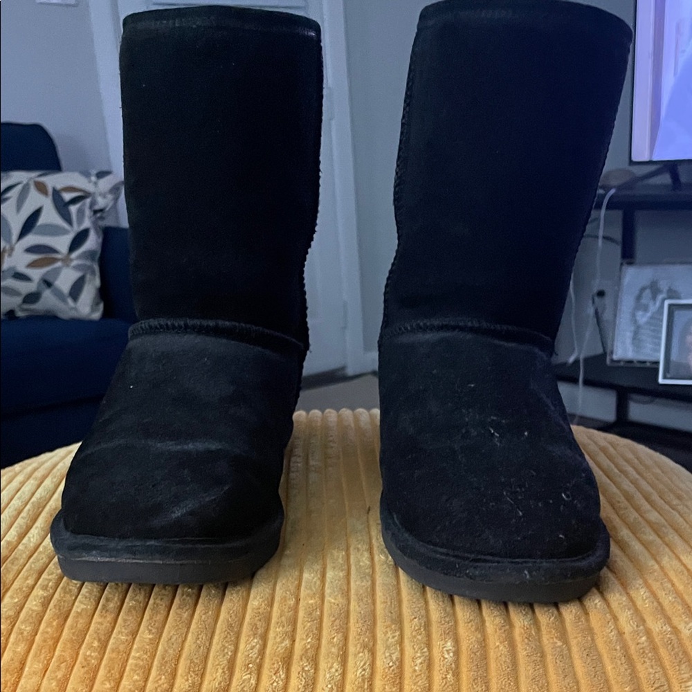 BearPaw Black Winter Boots